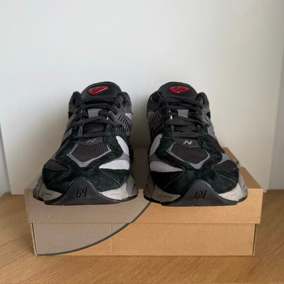 New Balance 9060 Black/Grey Men Sneakers - SZ 13 main image 4